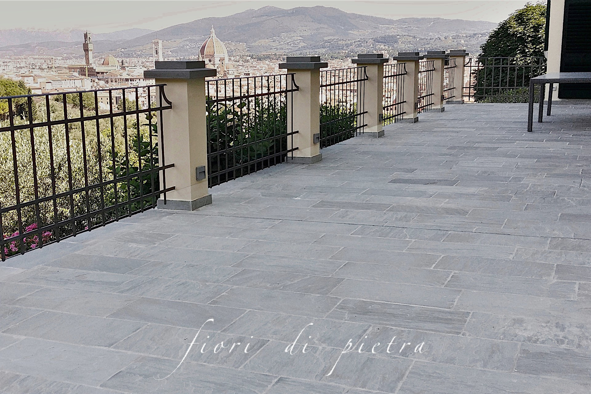 Pavimenti da 16,00 a 48,00 €/mq+iva