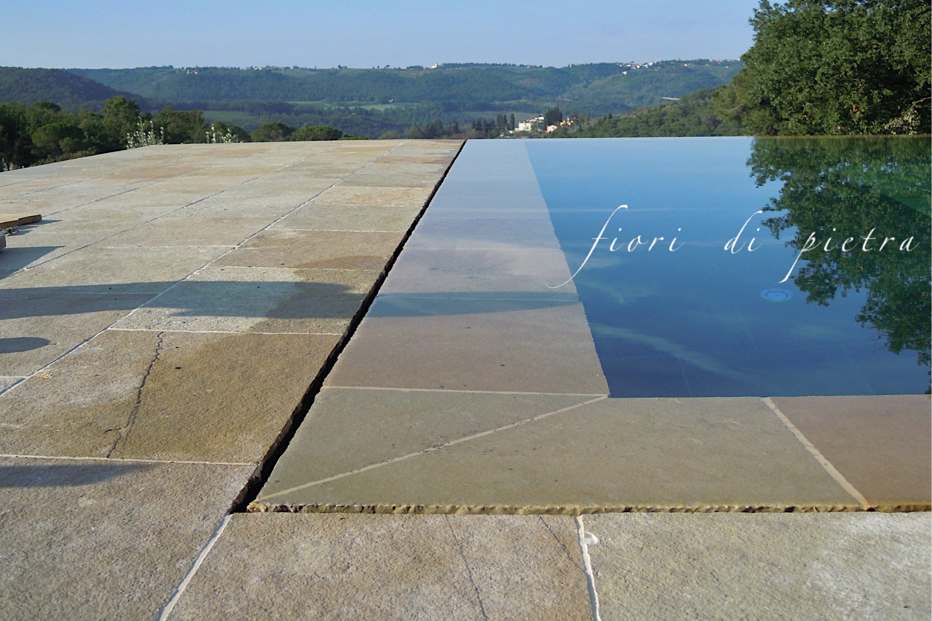 Realizzazione Piscine in pietra IRON BROWN