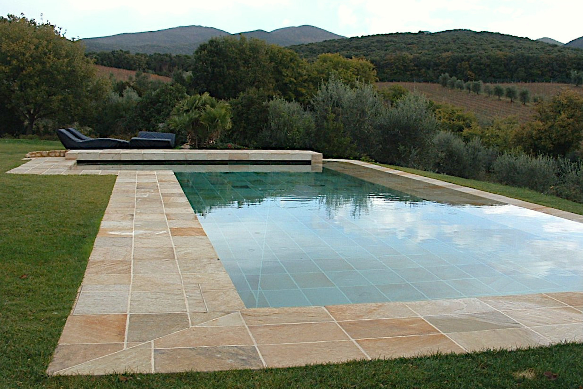 Realizzazione Piscine in pietra SAND GOLD