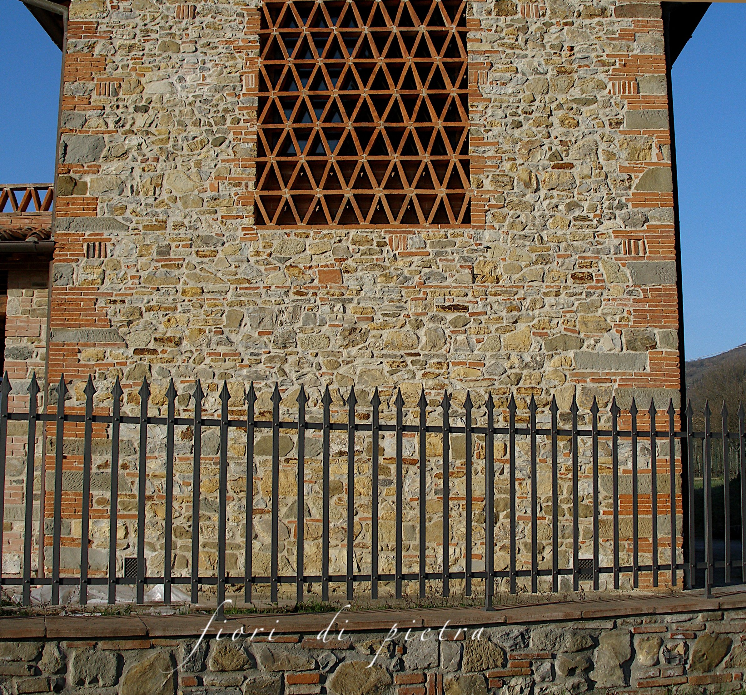Realizzazione Rivestimenti in pietra Toscana