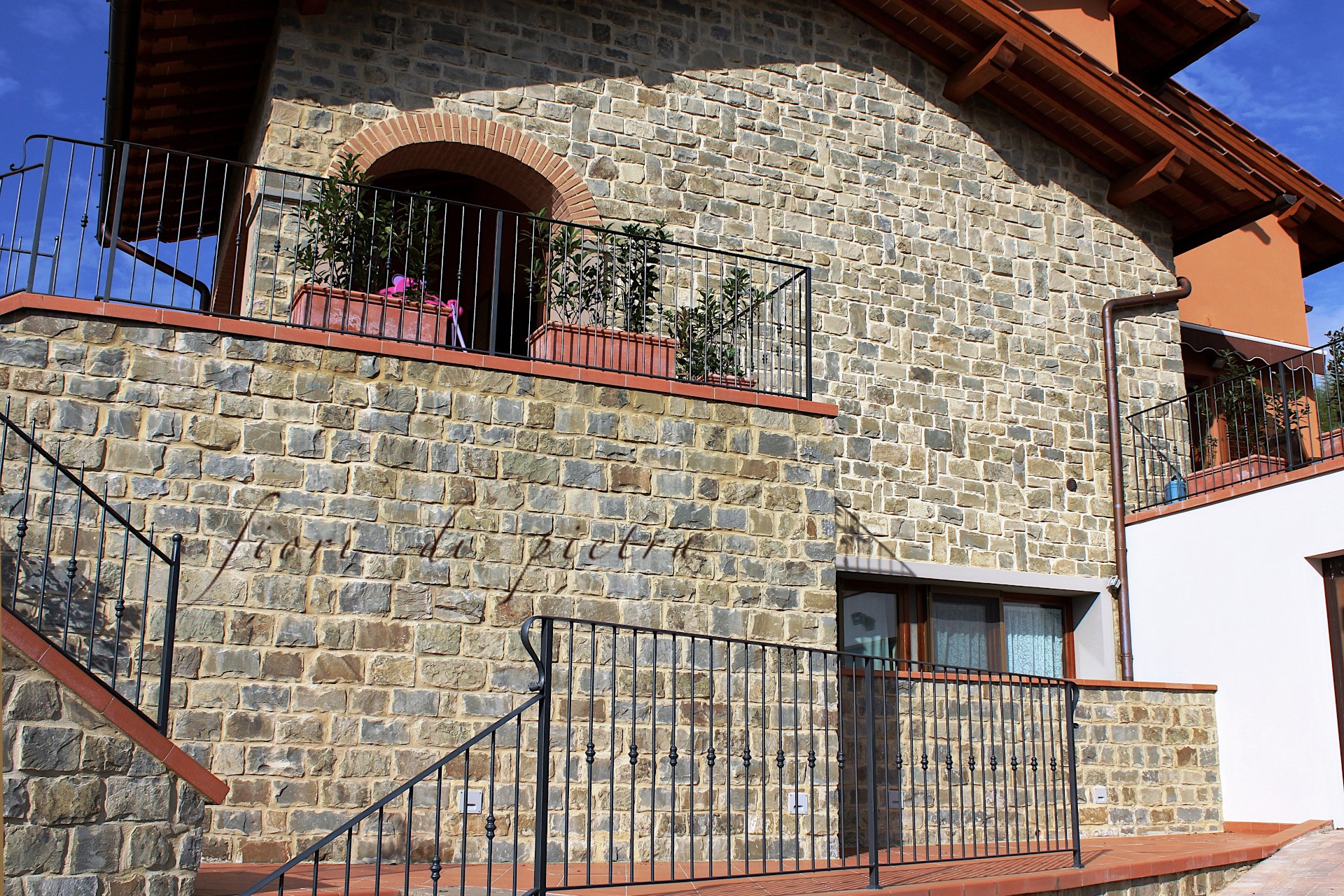 Realizzazione Rivestimenti in pietra Pietra Forte