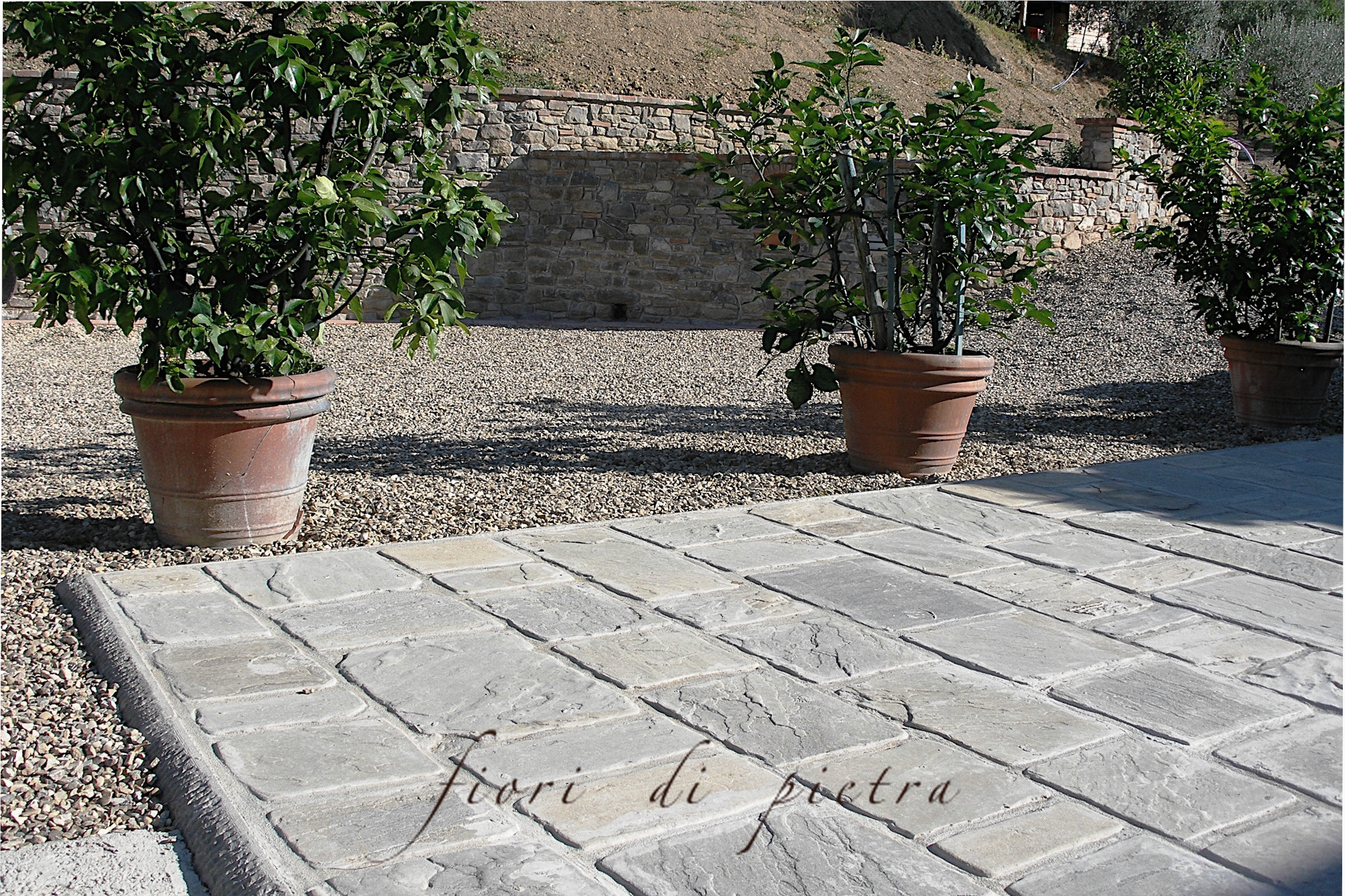 Realizzazione Pavimenti in pietra PIETRA FORTE