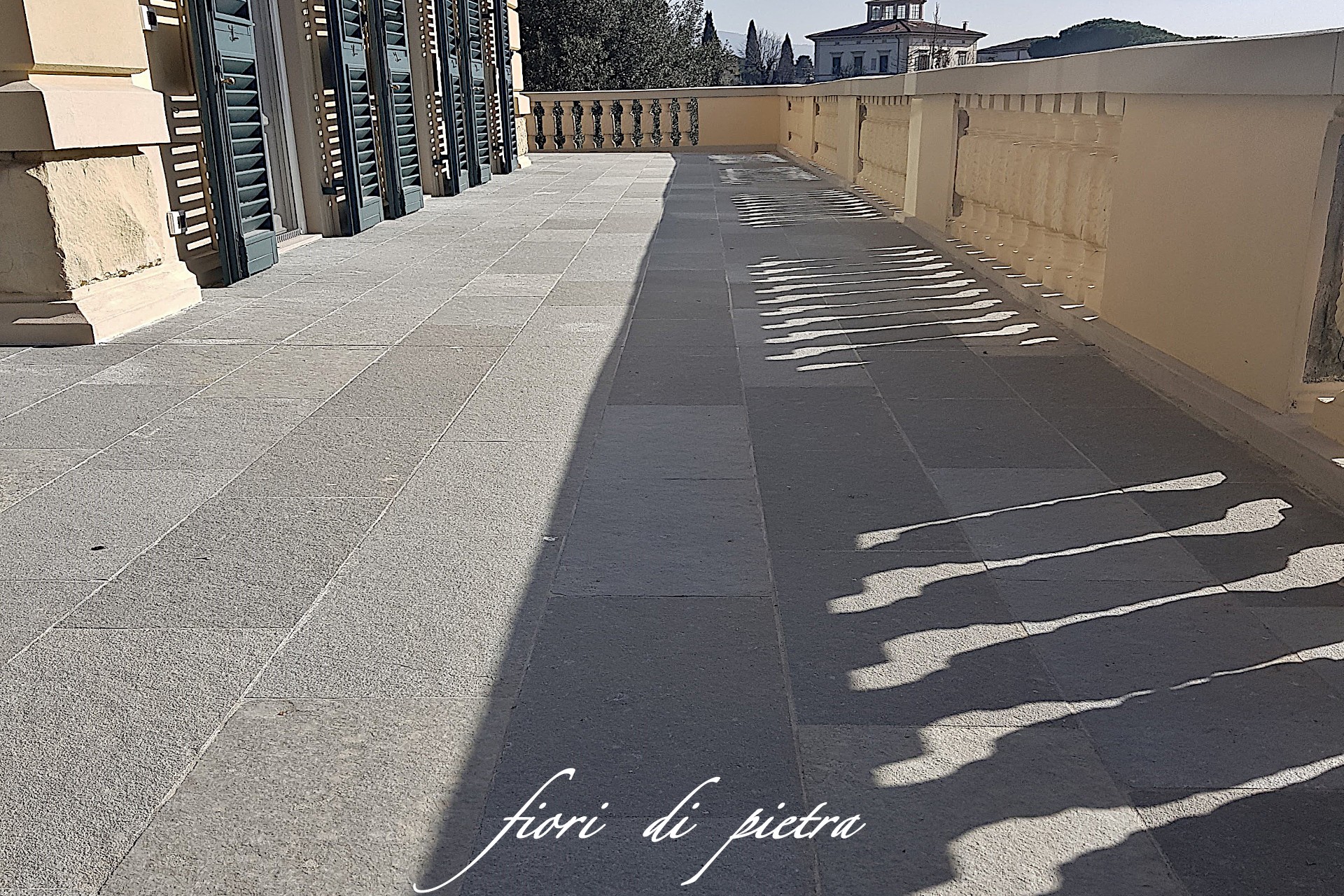 Realizzazione Pavimenti da 16,00 a 48,00 €/mq+iva in pietra IRON DARK