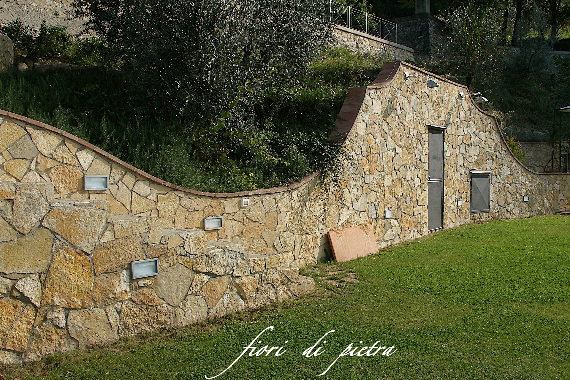 Realizzazione Rivestimenti da 30,00 a 50,00 €/mq+iva in pietra Alberese - Galestro - € 30,00/mq + iva